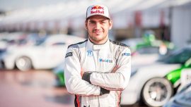 Ayhancan Güven galibiyetle başladı